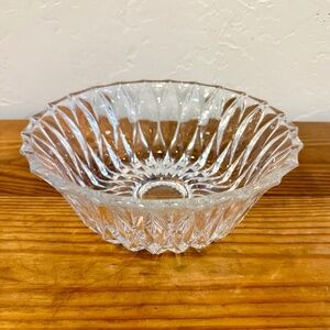 Vintage Clear Pressed Glass Ring Bowl with Bullicante Bubbles